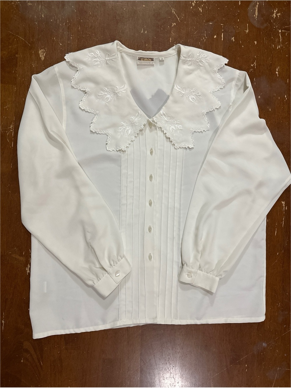 Jessica's Gunnies Vintage White Embroidered V-Neck Blouse